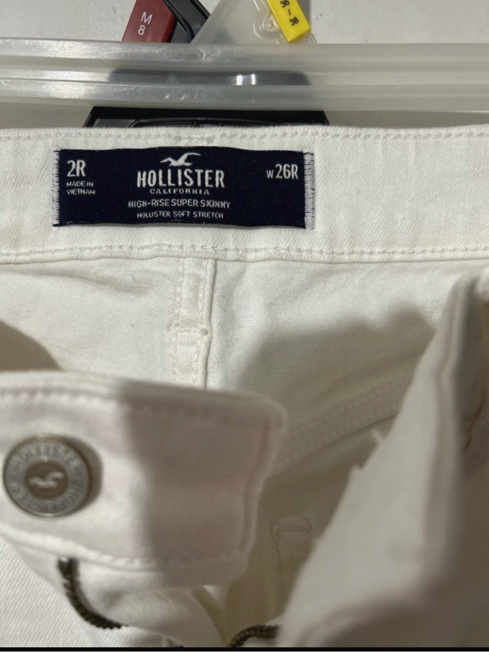 Hollister White Women's Skinny Jeans - Picture 3 of 3
